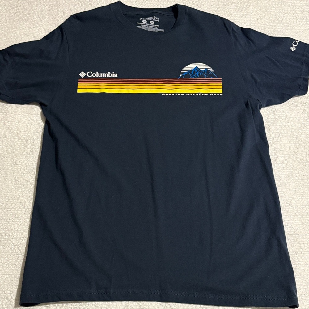 Mens Columbia Tee Size M